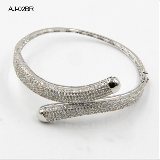 стерлинговые серебряные Bangles 12.57g 925 с кубическим Zirconia 2 линии