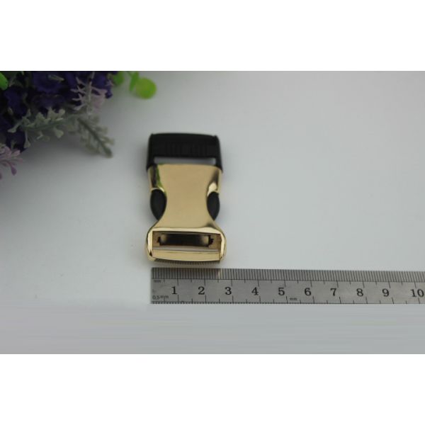 Novelty Design Zinc Alloy And Plastic Nickel Color 1 Inch Fast Release Metal Buckles For Pet Accessories