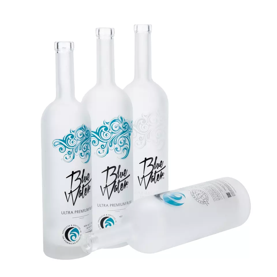 Custom Design Glass Bottle for Vodka 375ml 500ml 700ml 750ml Base Material