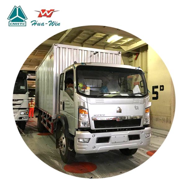 SINOTRUK HOWO 4x2 mobile workshop truck