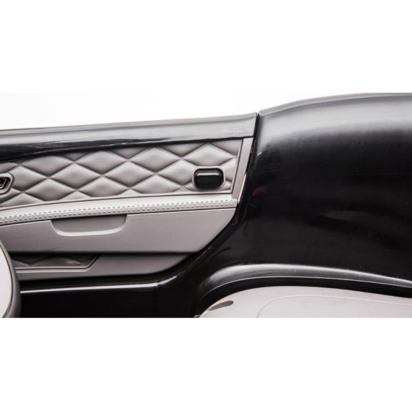 12V Battery Operated Licensed Ride On Car with Remote Control and Leather Seat