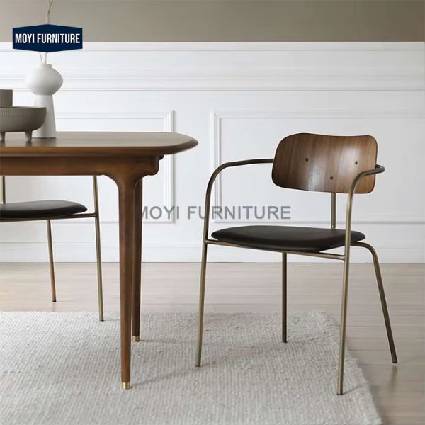 Home Furniture Iron Leg Bend Wood Cafe Side Chair Perfect for Restaurant Hotel Dining Plywood Chair Wabi Sabi Design Style