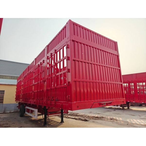 Grade Heavy Duty Self-dumping Cattle Carrier Trailer for Livestock Transport Truck