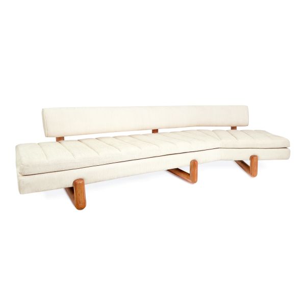 Velvet Or Linen Modern Classic Sofa With Solid Mahogany Legs , White