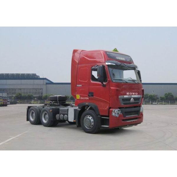 Heavy Duty Tractor , Prime Mover Truck For Pulling Container Tipper Trailer