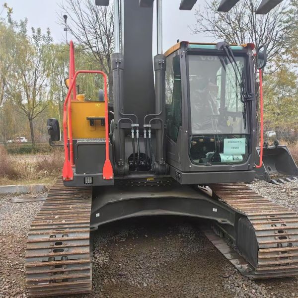 90% Новый Volvo экскаватор Подержанная строительная техника 210 Crawler Digger Для продажи