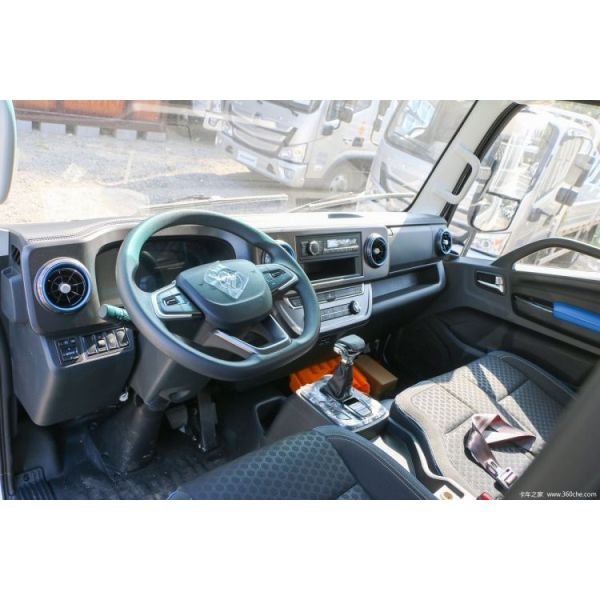 Beiqi Foton 158HP 4X2 4.14m Single-Row Van Light Truck Stock Hot Fukuda Omark S1 Chang Ying Version