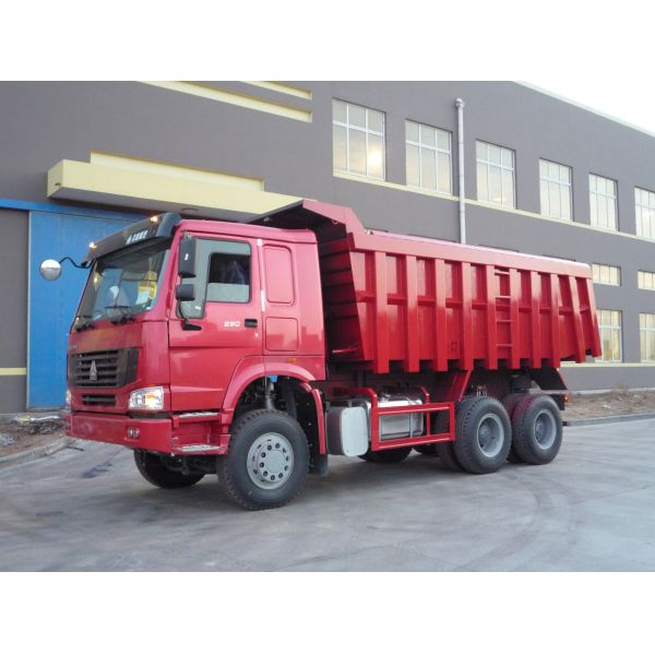 Heavy Duty Dump Truck , Sand Tipper Truck Middle Lifting Type 6x4 Dump Truck
