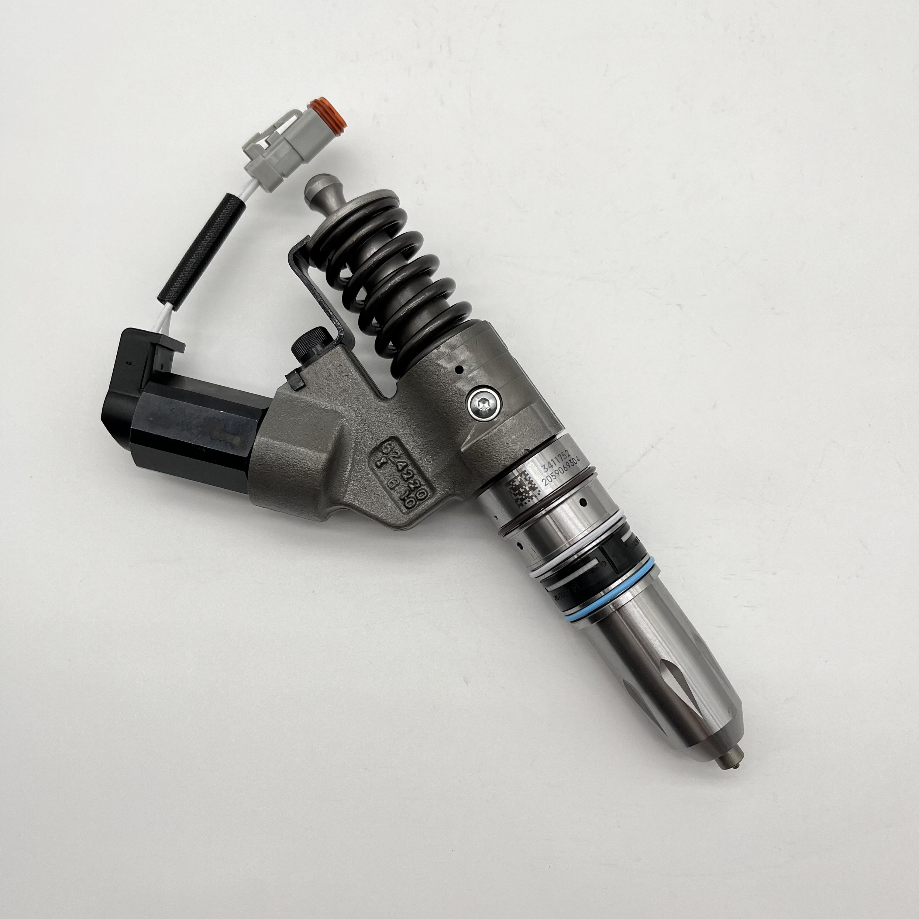 Cum-mins 3411752 Fuel Injector