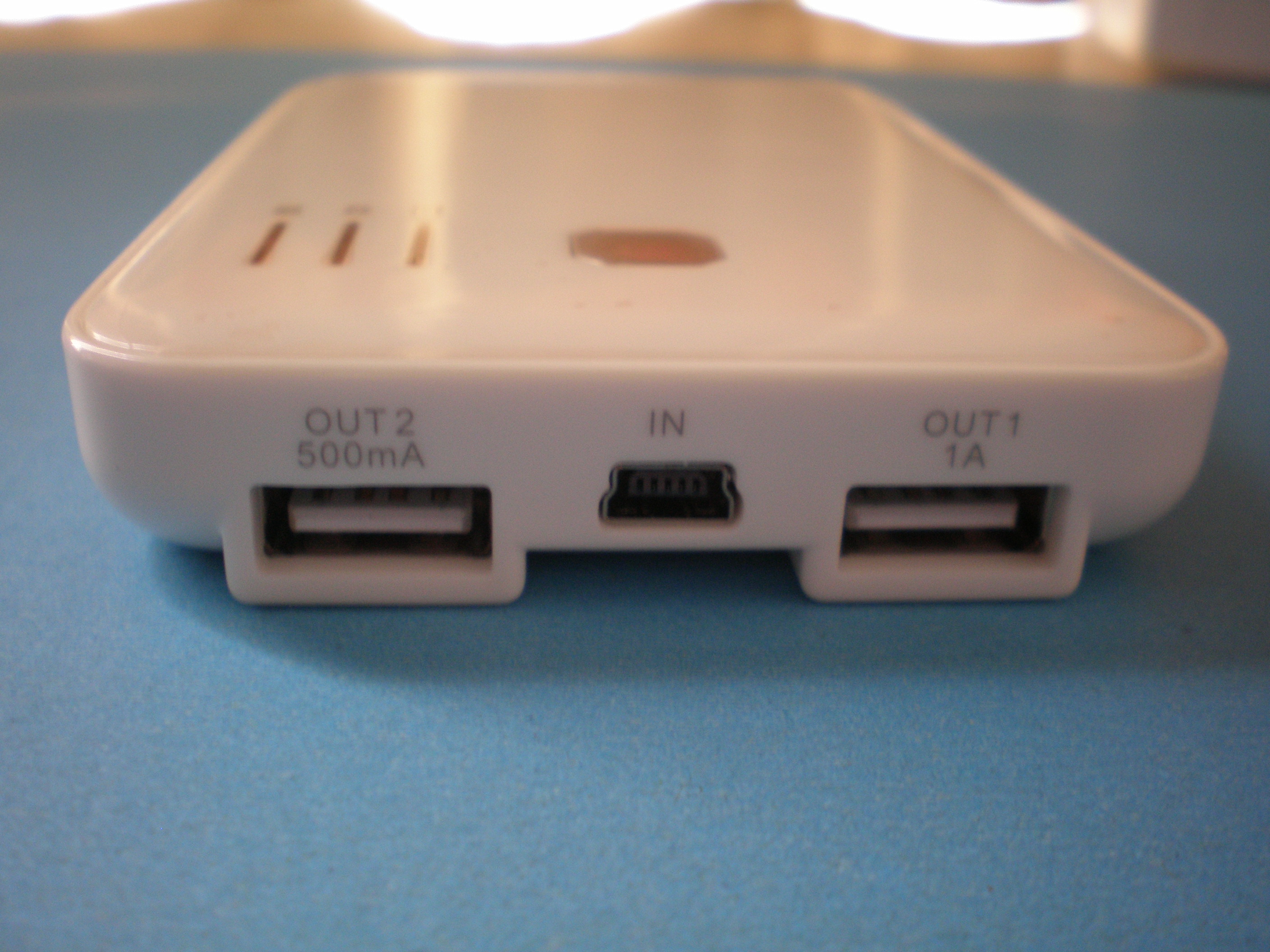 5000mah Polymer Li-ion Battery Dual USB Portable Battery Charger For IPhone 4 And IPad
