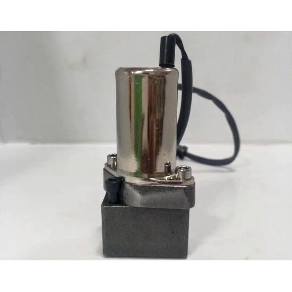 KATO Hydraulic Pump Parts Electromagnetic Valve / Excavator Solenoid Valve