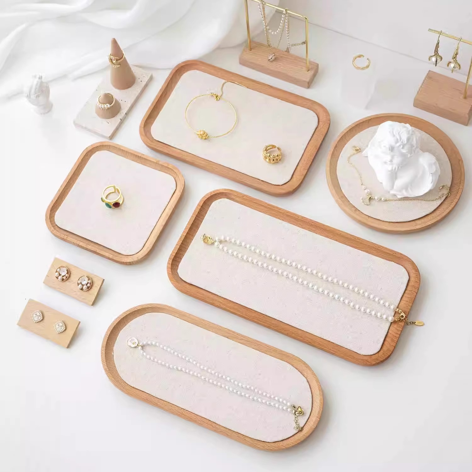 Customized Design High-Quality Materials Jewelry Display Rack for One-Stop