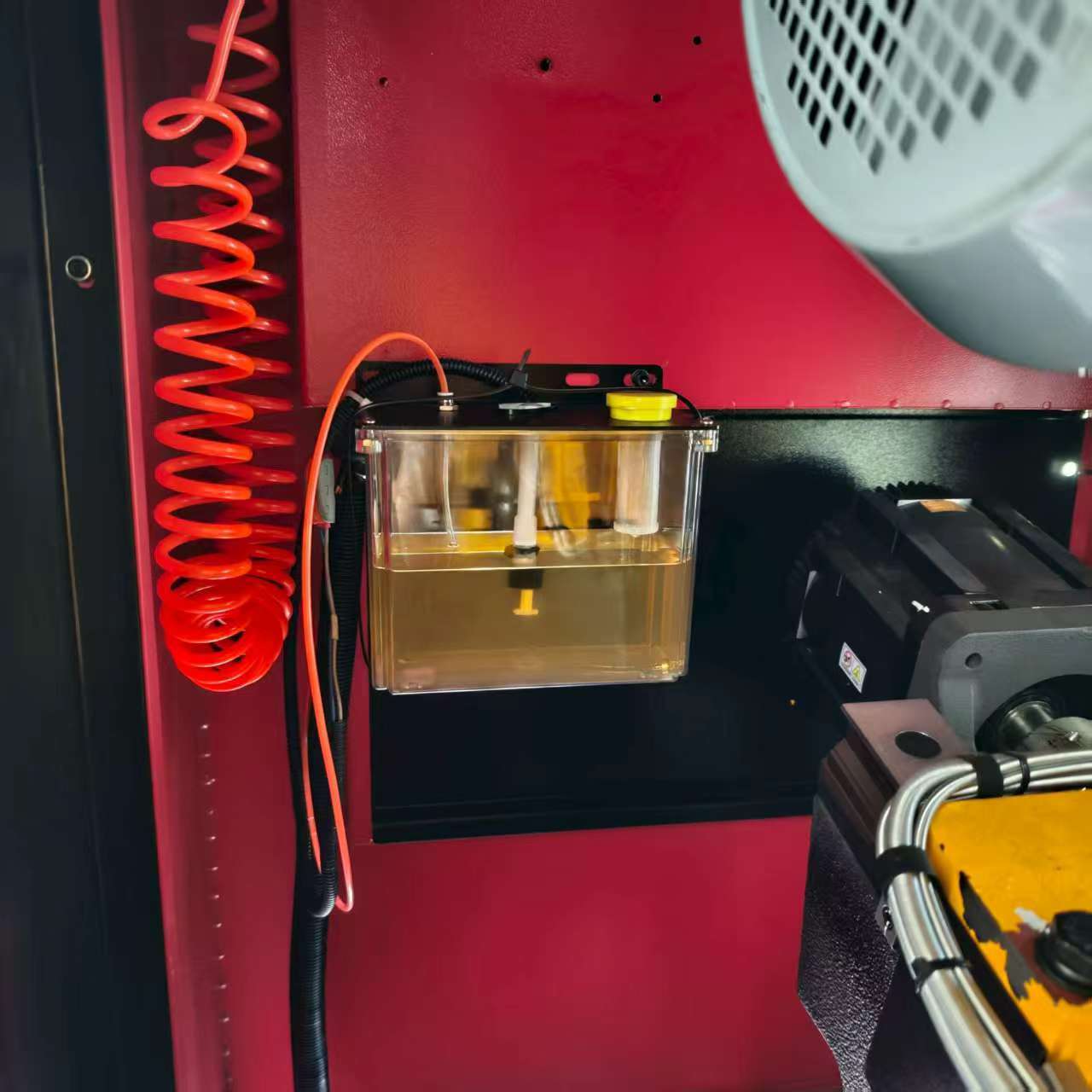 Angled Push CNC Circular Saw Machine Red Black Industrial Circular Saw