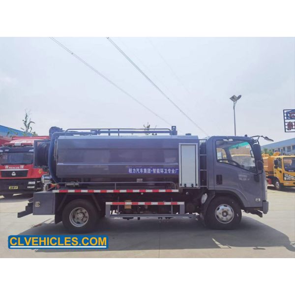 ISUZU 5000L Suction Sewage Truck High Pressure Jetting Clean Truck
