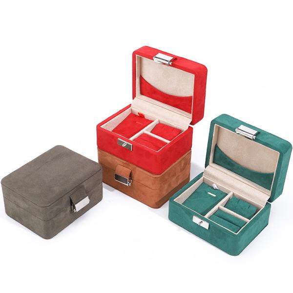 Handmade Custom Logo Velvet Jewelry Box for Travel Necklace and Ring Storage
