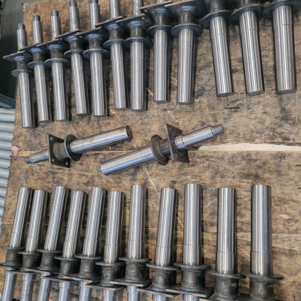 60mm 5000lbs Cylindrical Trailer Axle Spindles With Mount Plate
