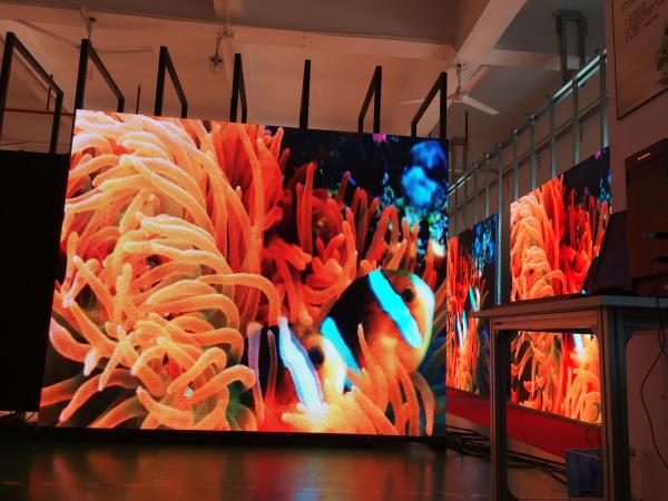 IP40 800cd/sqm P2.5 P3.9 Indoor Advertising Led Display