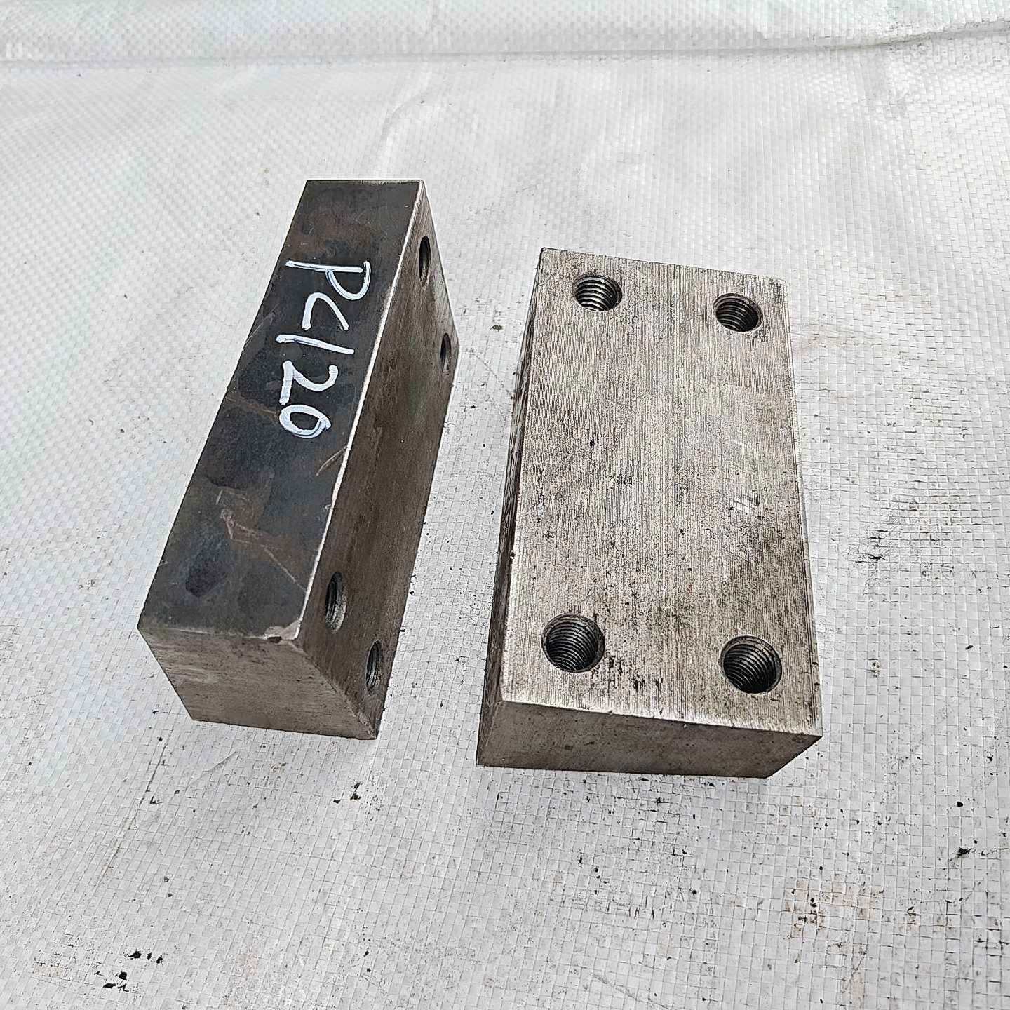 Precision CNC machined towing wheel seat for Komatsu PC120 PC1205 PC1206 excavators with accurate mounting holes for direct installation
