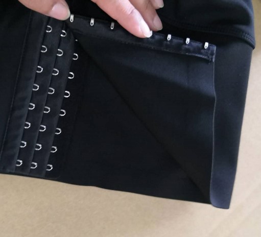 Гетры разминки с построенный в тренере талии