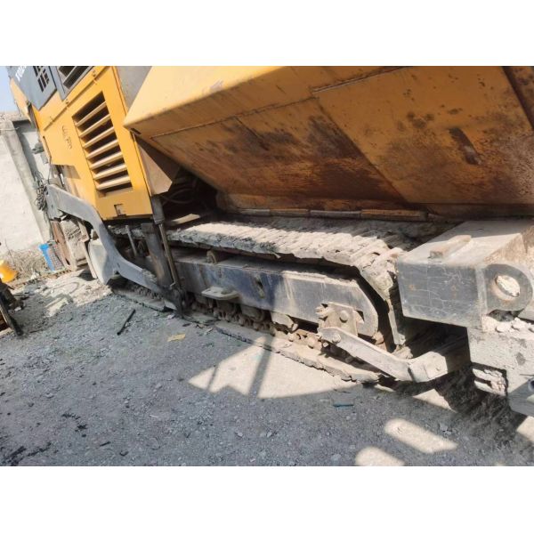 FPT Engine Used Asphalt Paver VOLV 8820 for Long-Lasting