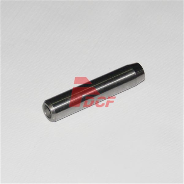 4D31 Engine Valve Guide ME-031293 For Mitubishi Excavator Diesel Engine Parts