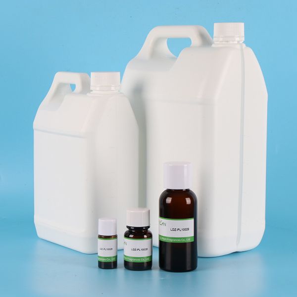 Essence d' huile parfumée de Selena à la fleur et légèrement mousseuse