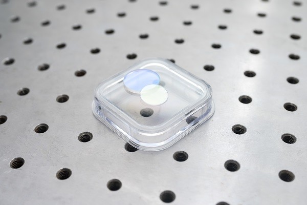 Birefringent Zero Order Waveplate Optical Grade Crystal Quartz Material 