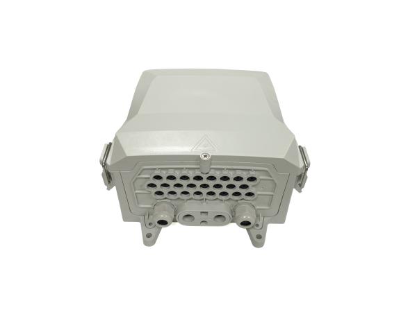 YINGDA novo design especial 24 portas Fibra Splitter Box com portas de cabo de queda redonda Mini SC Adaptador