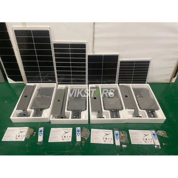200W 300W 400W 500W Classsic Aluminum Solar Street Lights For Village Yard Outdoor