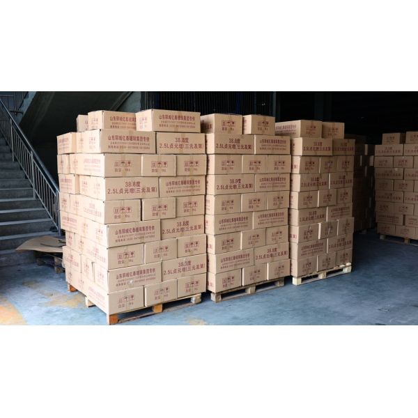 Стеклянный материал настраиваемый тип уплотнения Пустые бутылки с водкой Belvedere для упаковки