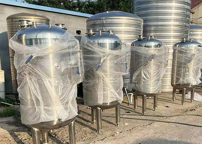 Cylindrical Shape Stainless Steel Water Filter Tank Water Softener Corrosion Resistant