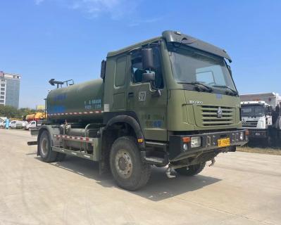 Howo SINOTRUK Used Truck Sprinkler Off Road Four Wheel Drive Long Distance