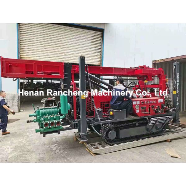Máquina de perforación de pozos de agua de 65KW 75mm - 350mm de diámetro Rig de perforación de pozos hidráulicos