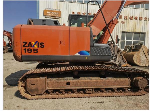 HITACHI ZX195 Excavadora de rastreador usada 18900kg Operación estable con 0.91m3 de cubo
