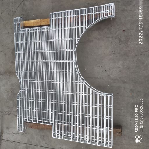 Carbon Steel Hot Dip Galvanized Customized White Silver Steel Metal Grating