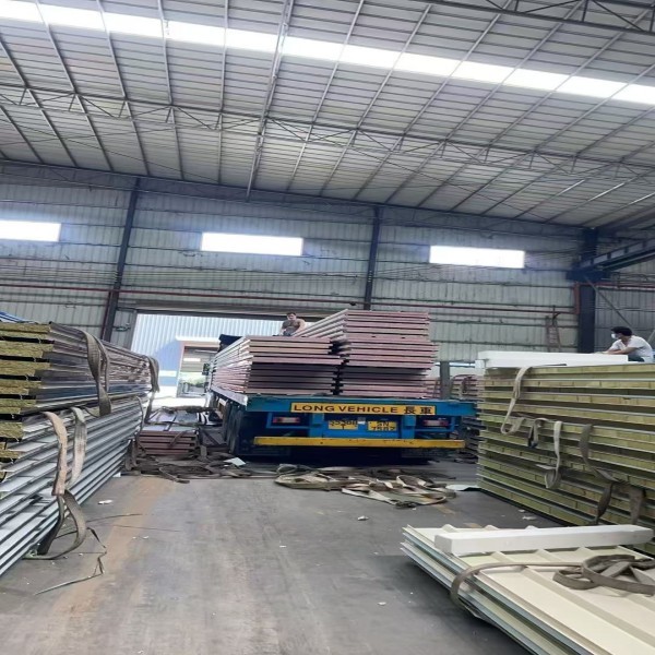 Casa de construcción prefabricada de acero ligero Diseño industrial Excelente resistencia sísmica Edificio prefabricado para almacenes