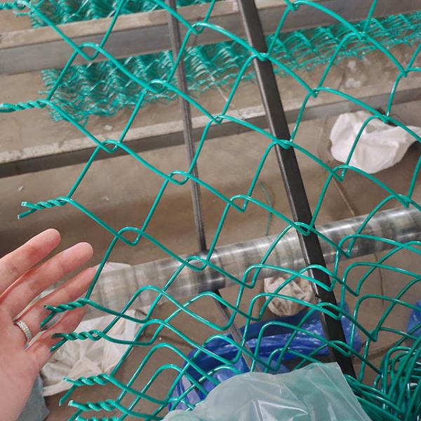 Galvanized Wire 304 316 PVC Coated Chain Link Mesh For Protection