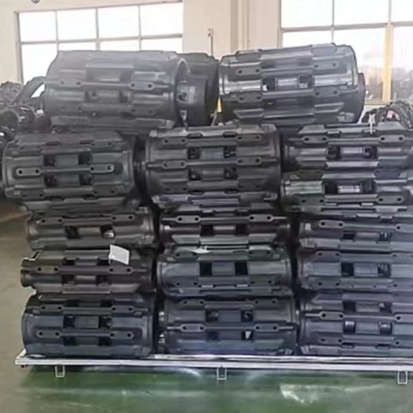 BV 206 Hagglunds Vehículos para la nieve con vigas Vehículos para la nieve con vigas de caucho 620*90*64