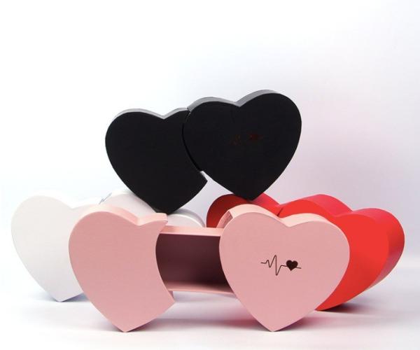 CMYK Double Heart Shaped Gift Packing Box OEM Service Cardboard Heart Box