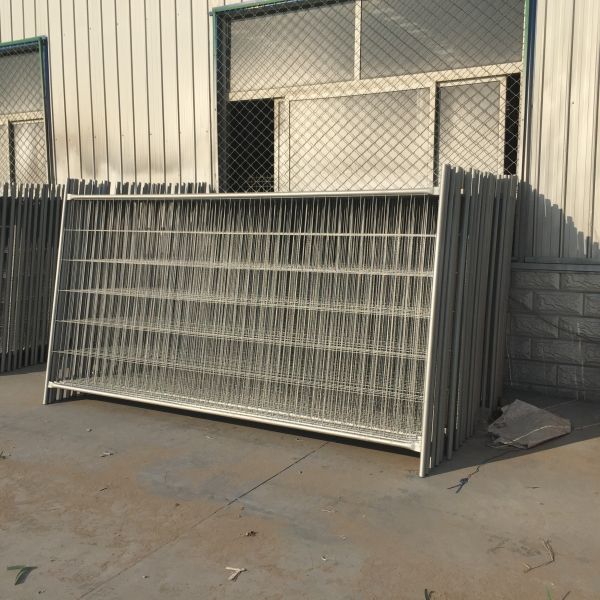 Hot Dipped Galvanized Temporary Fence Barriers For Outdoor 2100mmx2400mm