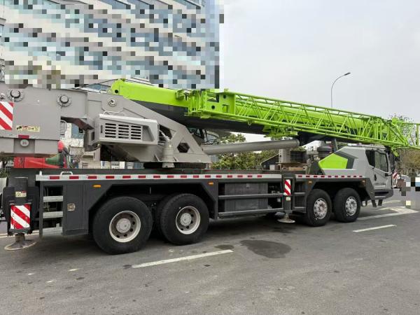 USED 2021 ZOOMLION 50 ton mobile crane Lifting Equipment
