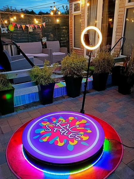 Automatic Spin 360 Video Camera Booth Platform For Parties