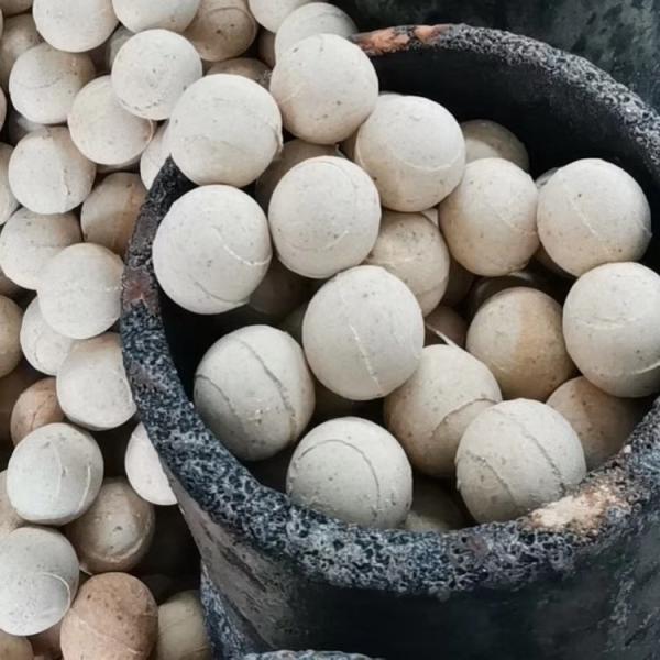 10-100mm Light Yellow High Strength Alumina Refractory Ball for Hot Blast Stove Offer