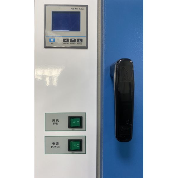 Horno de precisión industrial 2500W AC220V 50HZ Cámara de prueba de temperatura