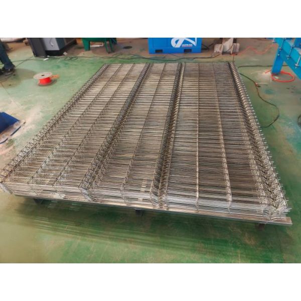 Airport Fence Wire Diameter 3.7mm Mesh 50*200mm Wire Mesh Welding Machine