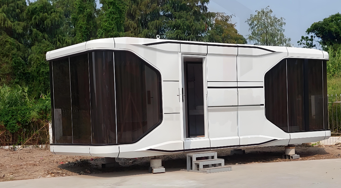 Best-Selling Modern Prefabricated Space Capsule House Modern Mobile Futuristic House