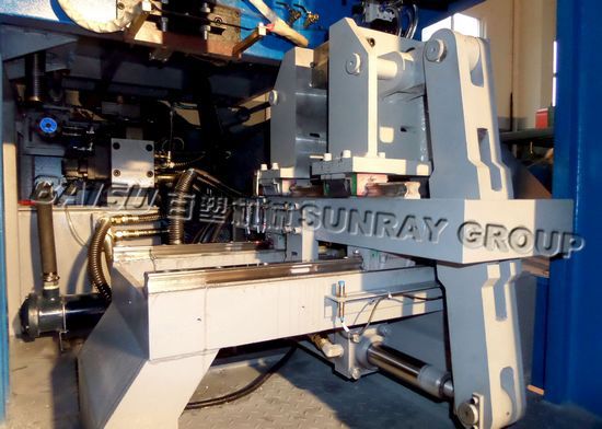 2 Liter Water Tank Blow Moulding Machine 290 X 360 Mm Platen Size SRB50-1