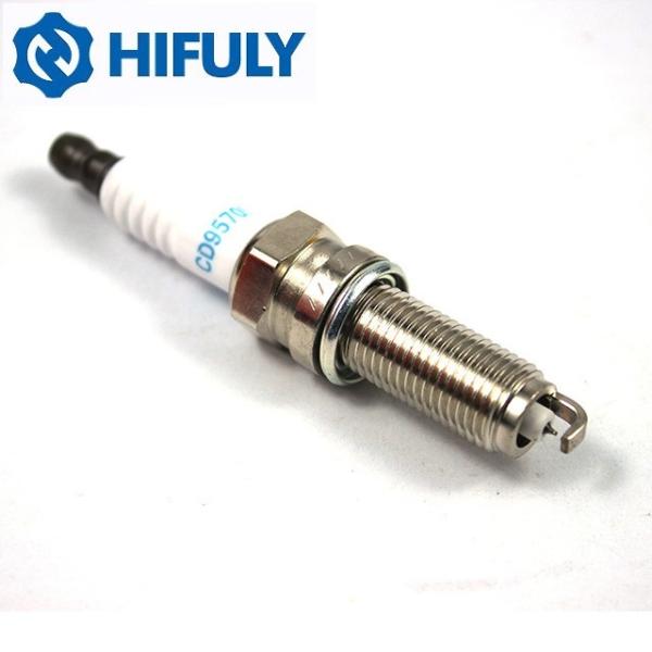 SILKR8B8DS 95705 Bujía de encendido de platino iridio para coche Mazda3