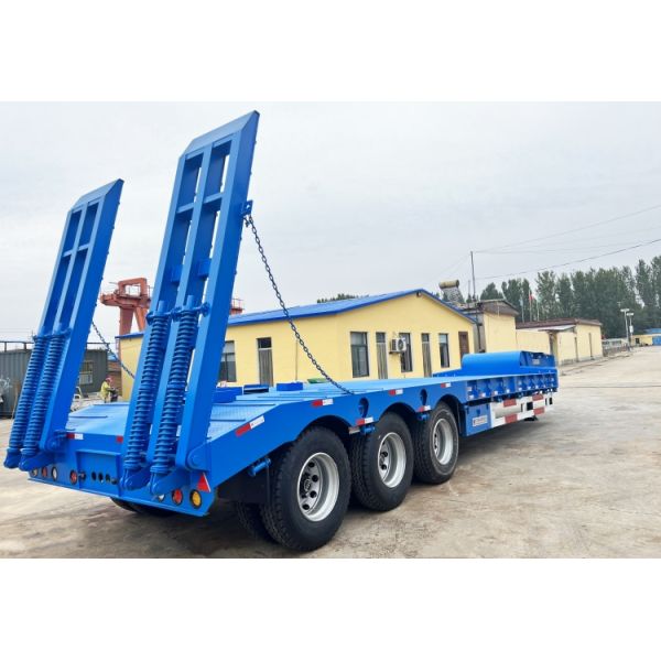 Tri Axle 60-80 Ton Low Bed Semi Trailer To Transport Heavy Equipment for Sale in Mauritius