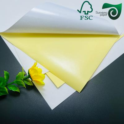 FSC 80 gm 90 gm papier d'étiquette de bouteille de boissons recouvert d'un côté pour l'impression 37  23 